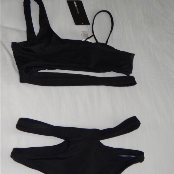 NWT - Fashion Nova sexy bikini set - Picture 3 of 7